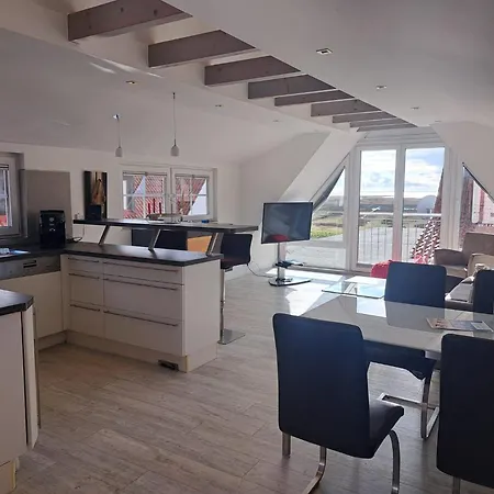 Daire Ena Ferien Strandloft *